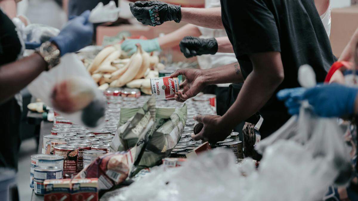 Some locations in Miramar are delivering groceries while others offer full meals throughout the week.