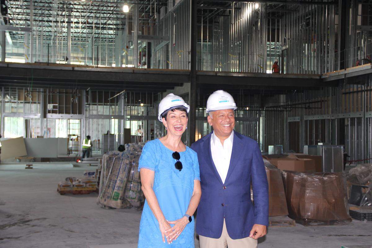Belkys Nerey and Craig Stevens, longtime WSVN News 7 anchors, recently toured their new headquarters for the first time.