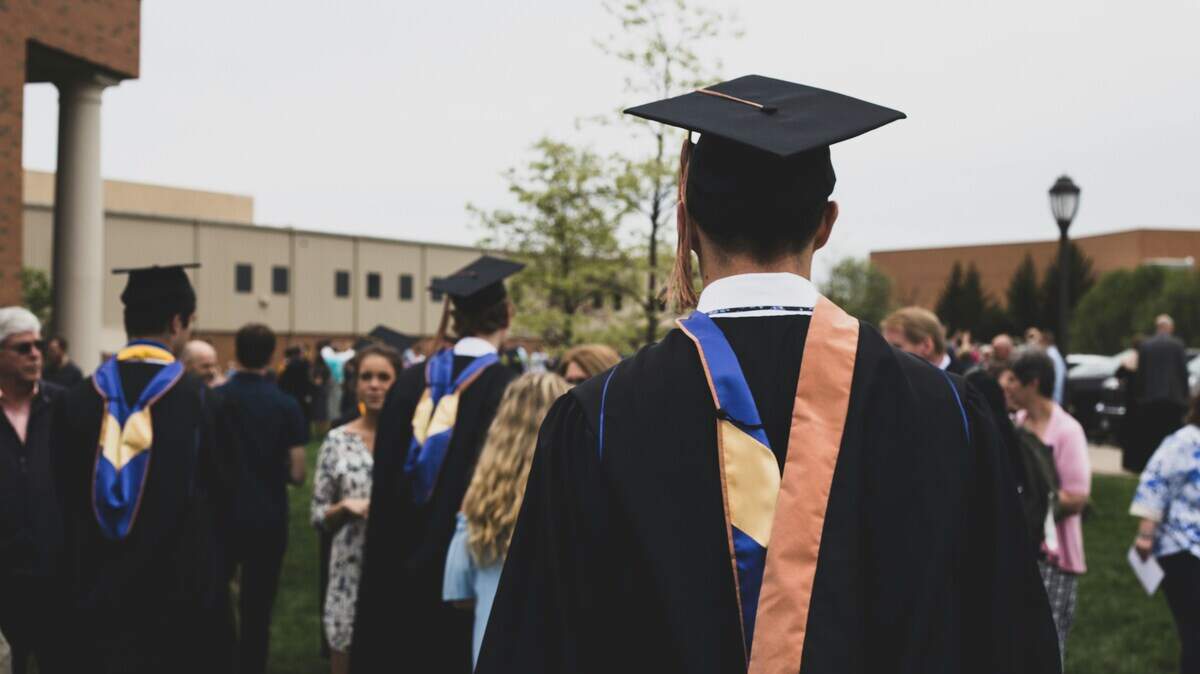 The Miramar Gives Back Scholarship Program is meant for students who have given back through volunteering for the city.