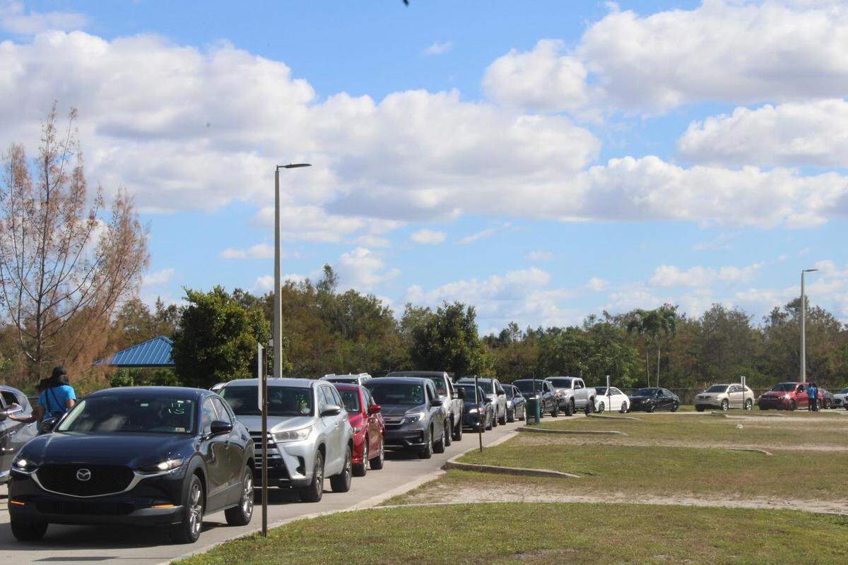 Bright and early on Saturday, Miramar residents lined up at Regional Park for the free turkey giveaway annually sponsored by the city.