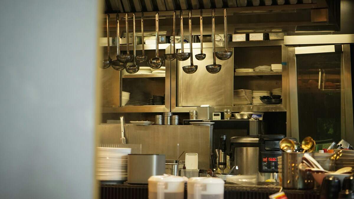 A Chinese restaurant in Miramar racked up 10 infractions during a June health inspection.