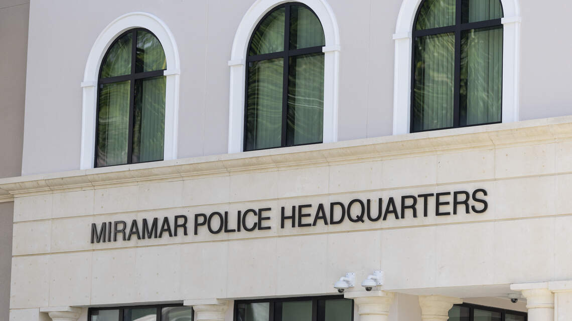 Man stabs brother in abdomen during argument, taken down by K-9, Miramar cops say
