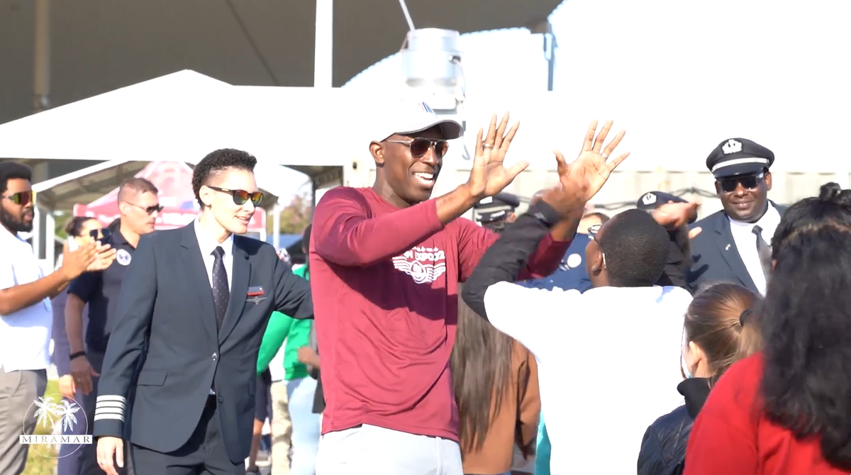 Mayor Wayne M. Messam created the Aviation Expo to introduce students and the public to the field of aeronautics, including piloting and air traffic control.