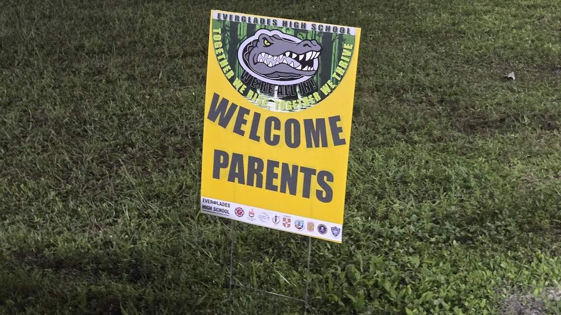 Families raise safety concerns over proposal to close Miramar elementary schools